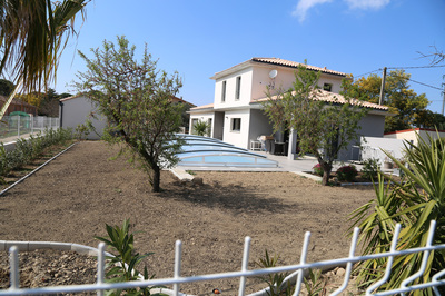 rénover-agrandir-maison-Argelès-sur-Mer-MV Constructions-66-Pyrénées-Orientales-maçonnerie-extension-surélévation-gros œuvre-aménagement intérieur-construction-travaux